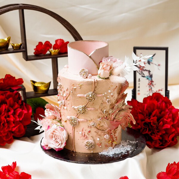 Orient Phoenix Cake | Elegant Cheongsam Cake