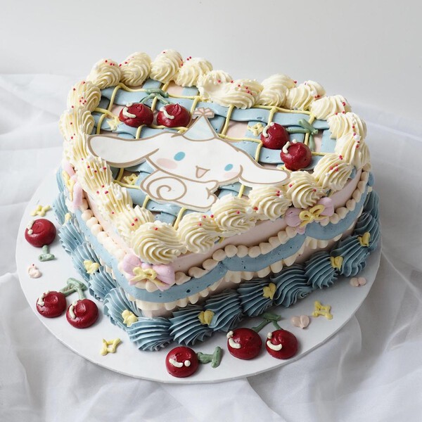 Cinna Sweetheart Cake | Heart Shape Cinamoroll